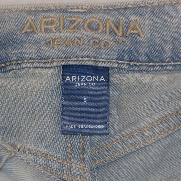 Arizona Hi-Rise Mom Jean Shorts Lt Vintage - Picture 3 of 9